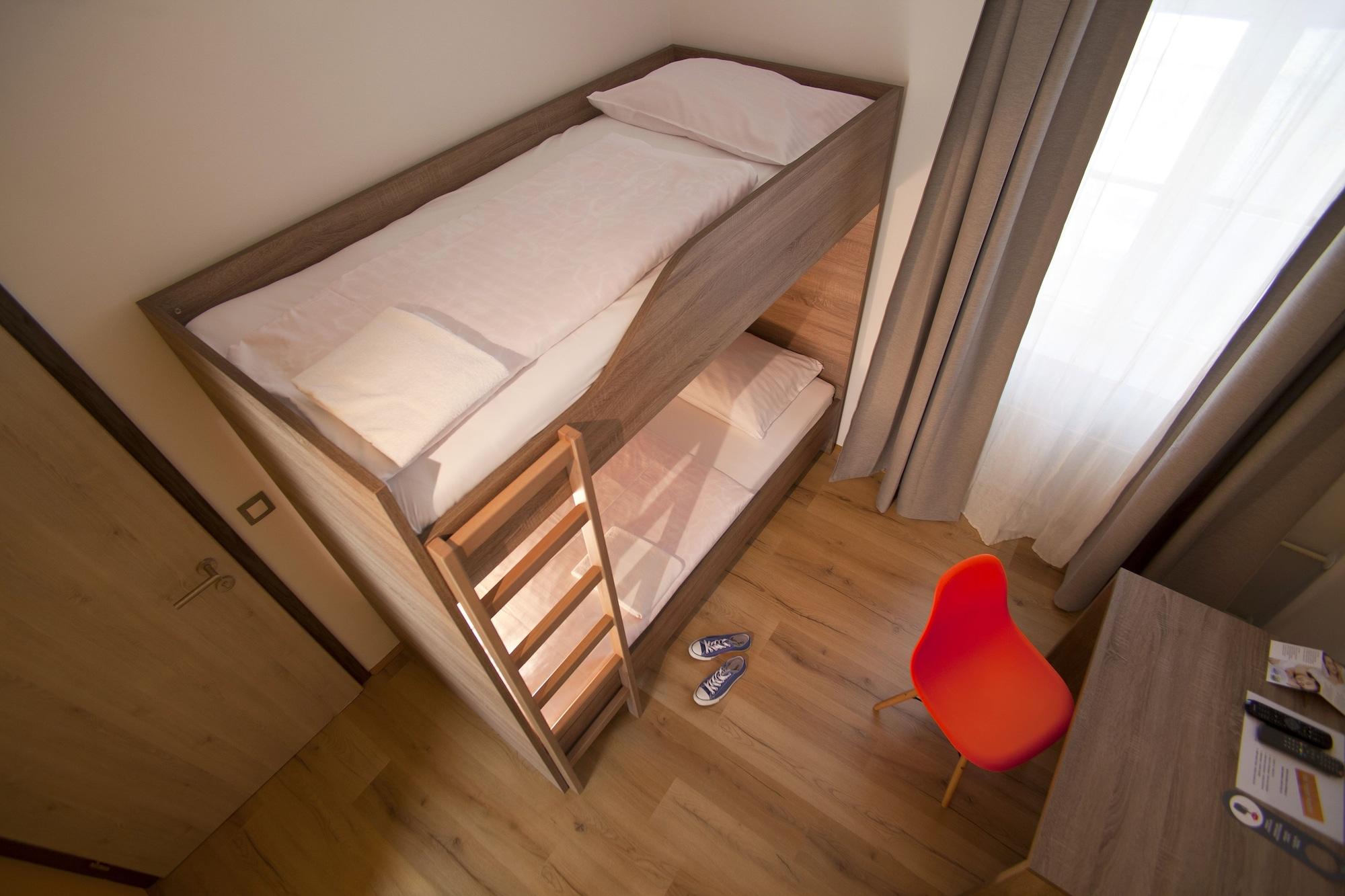 B&B Hotel Maribor Uni Hostel 외부 사진