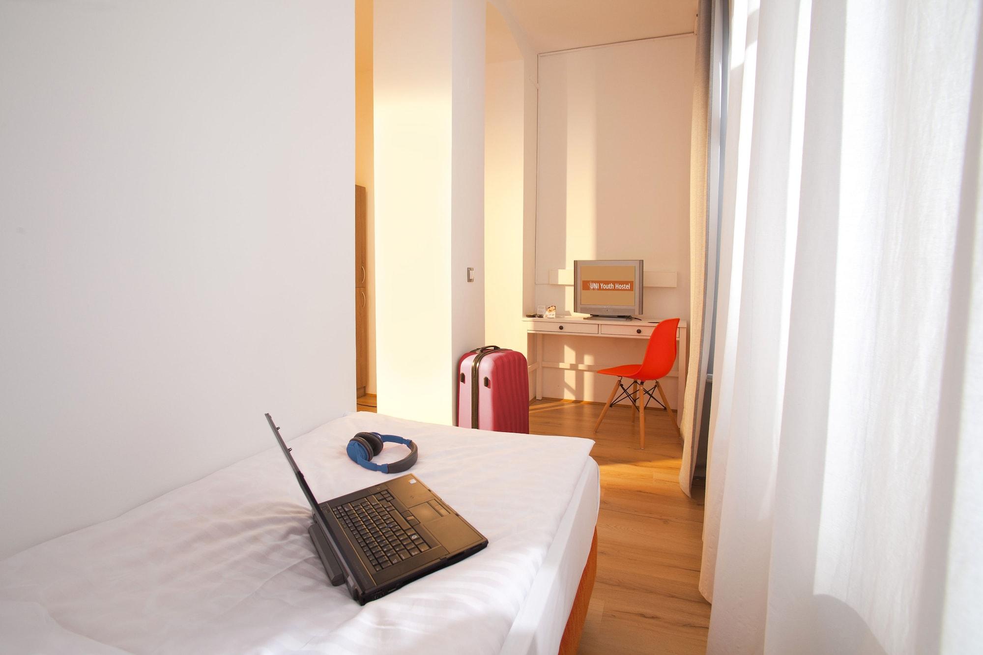 B&B Hotel Maribor Uni Hostel 외부 사진