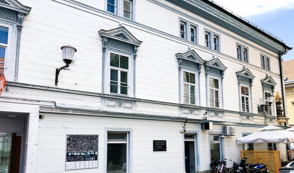 B&B Hotel Maribor Uni Hostel 외부 사진
